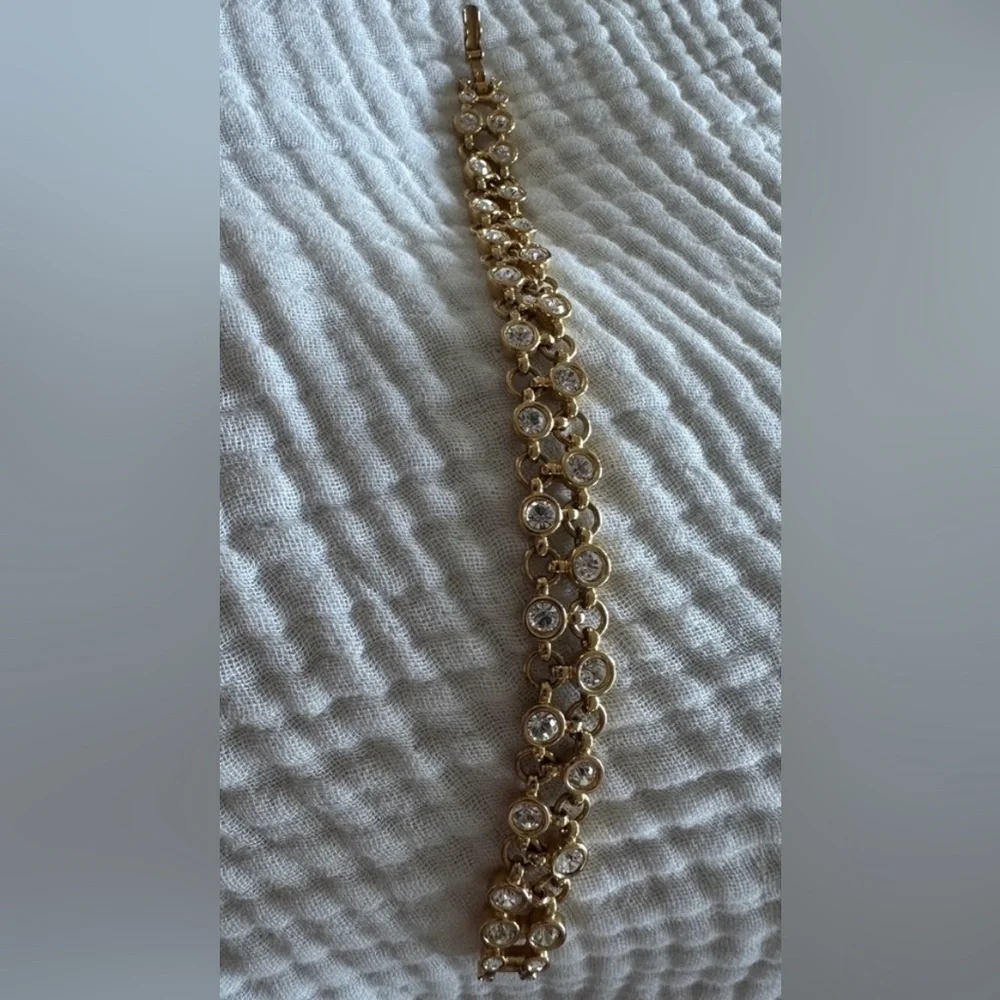 Swarovski ladies double crystal row tennis bracelet - Picture 2 of 7